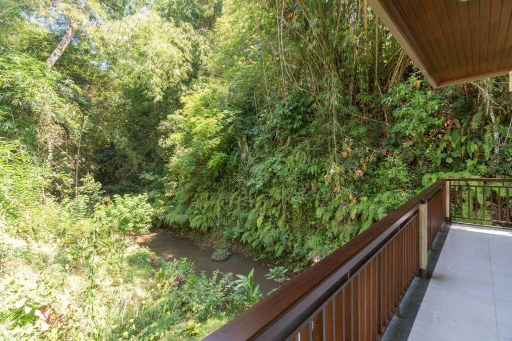 ubud-river-villa1.jpg